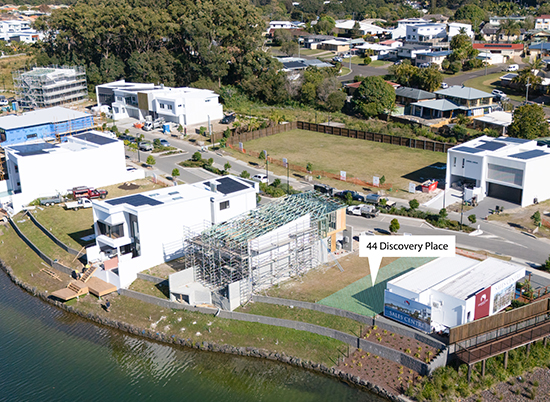 44 Discovery_0000s_0005_44 Thatched